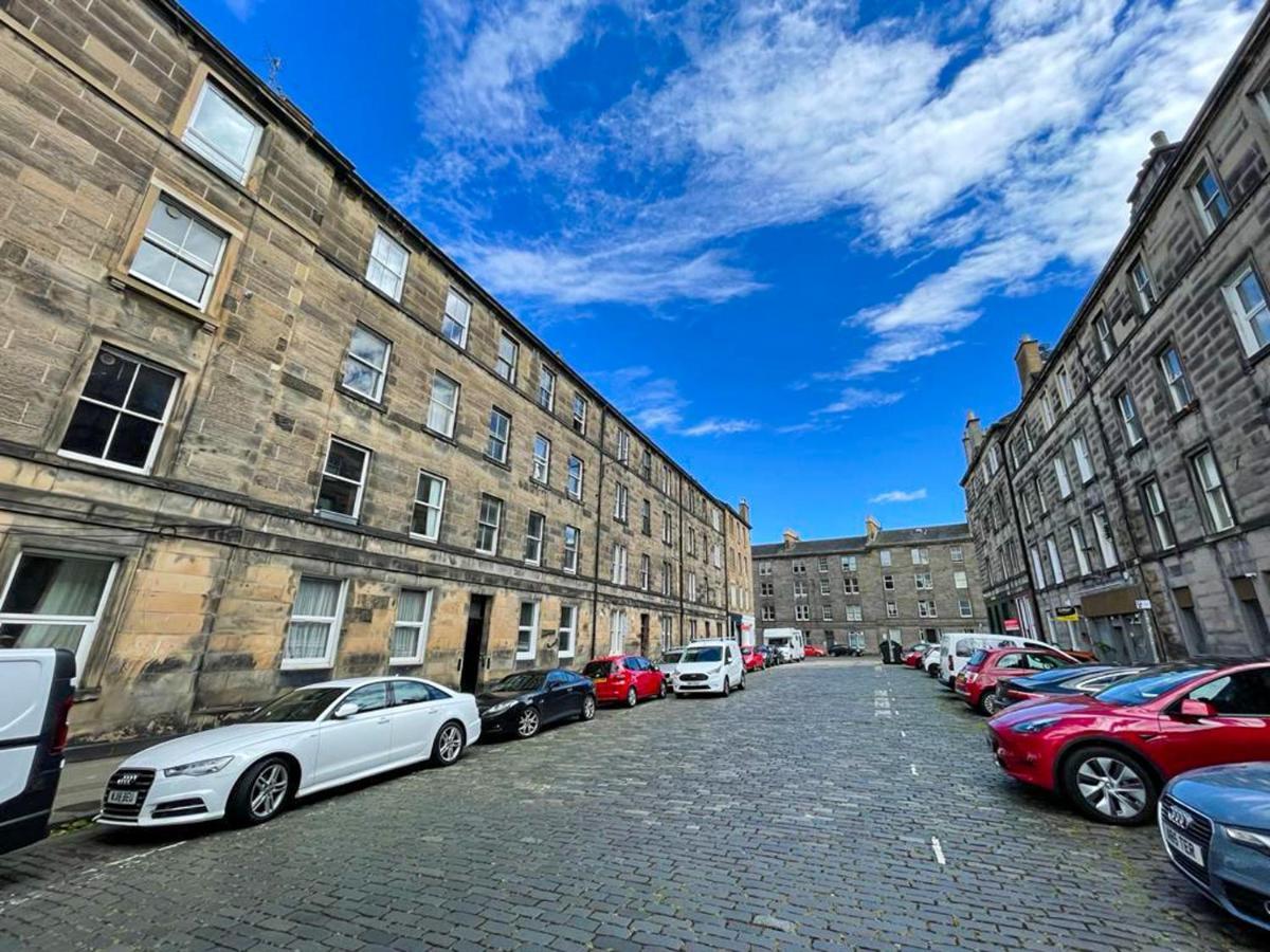 Desirable 2 Bed Apt Near Edinburgh Castle Esterno foto