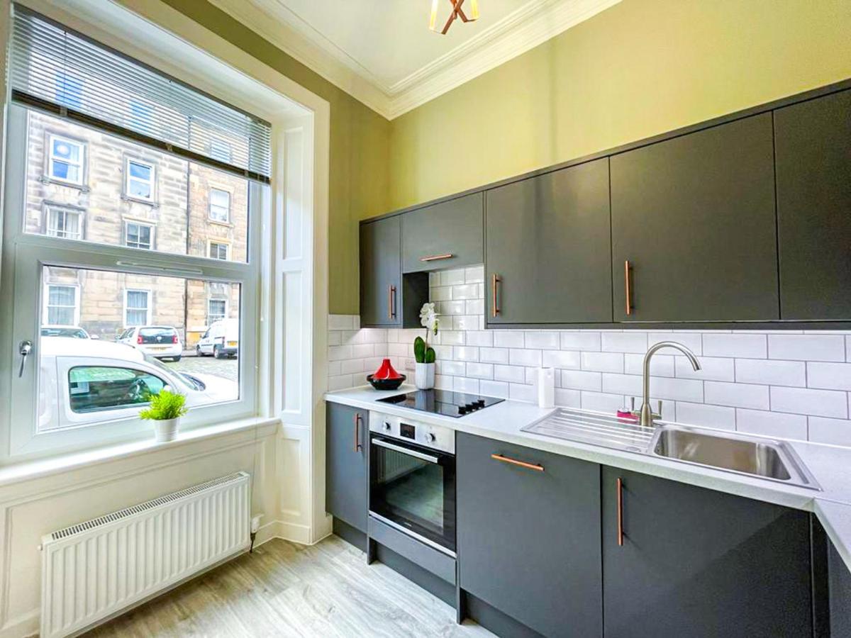 Desirable 2 Bed Apt Near Edinburgh Castle Esterno foto