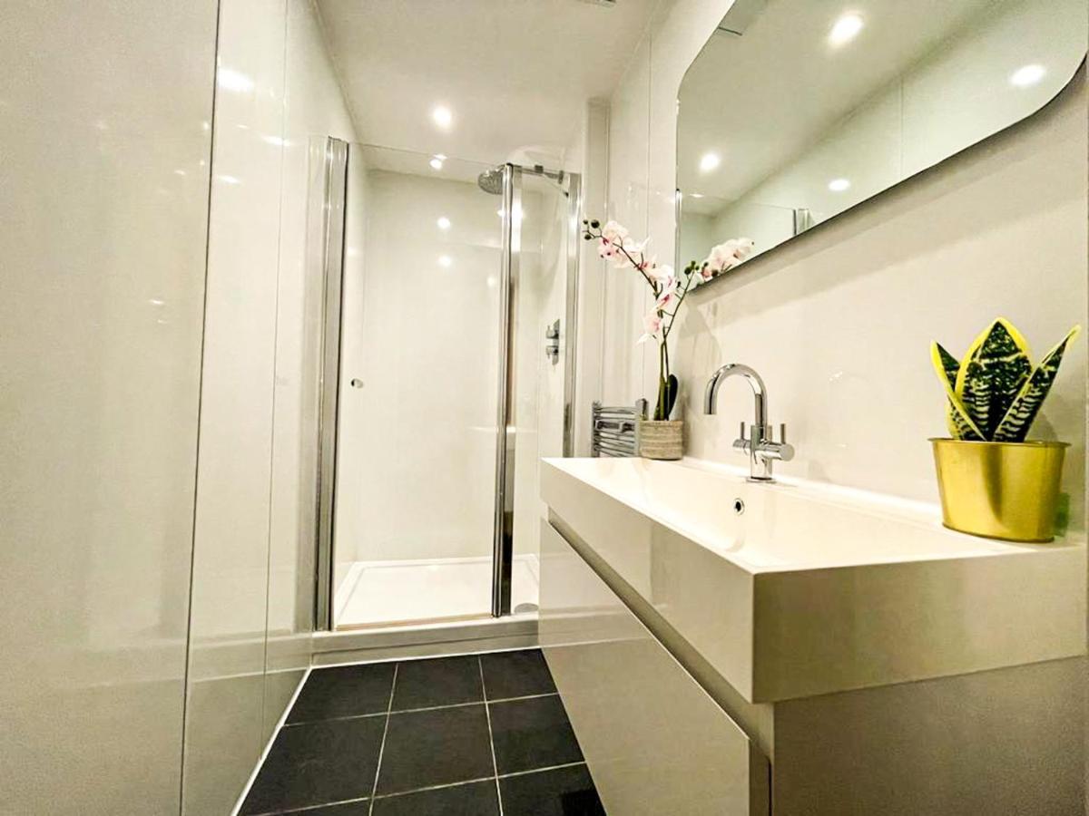Desirable 2 Bed Apt Near Edinburgh Castle Esterno foto